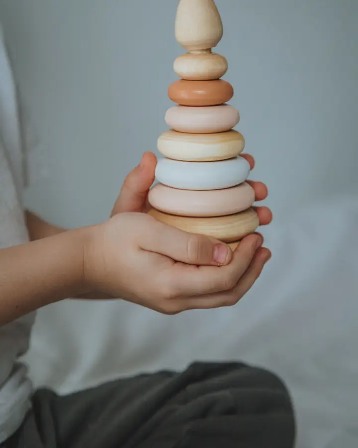 Ring stacker