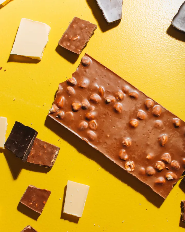 Milk chocolate and almond