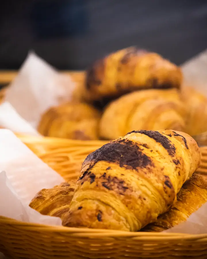Pain au chocolat, box of 4