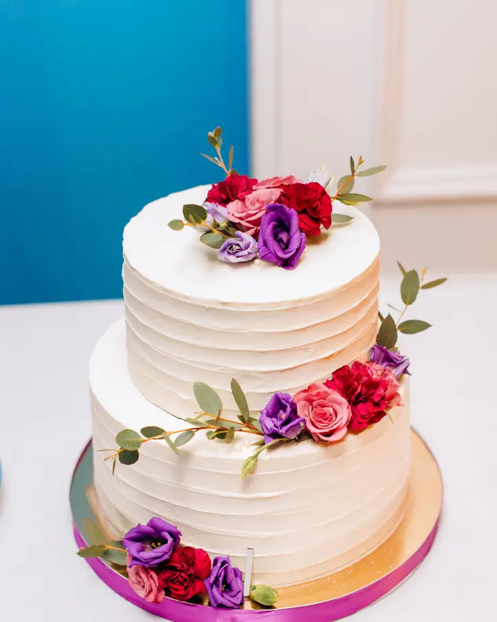 Floral buttercream cake
