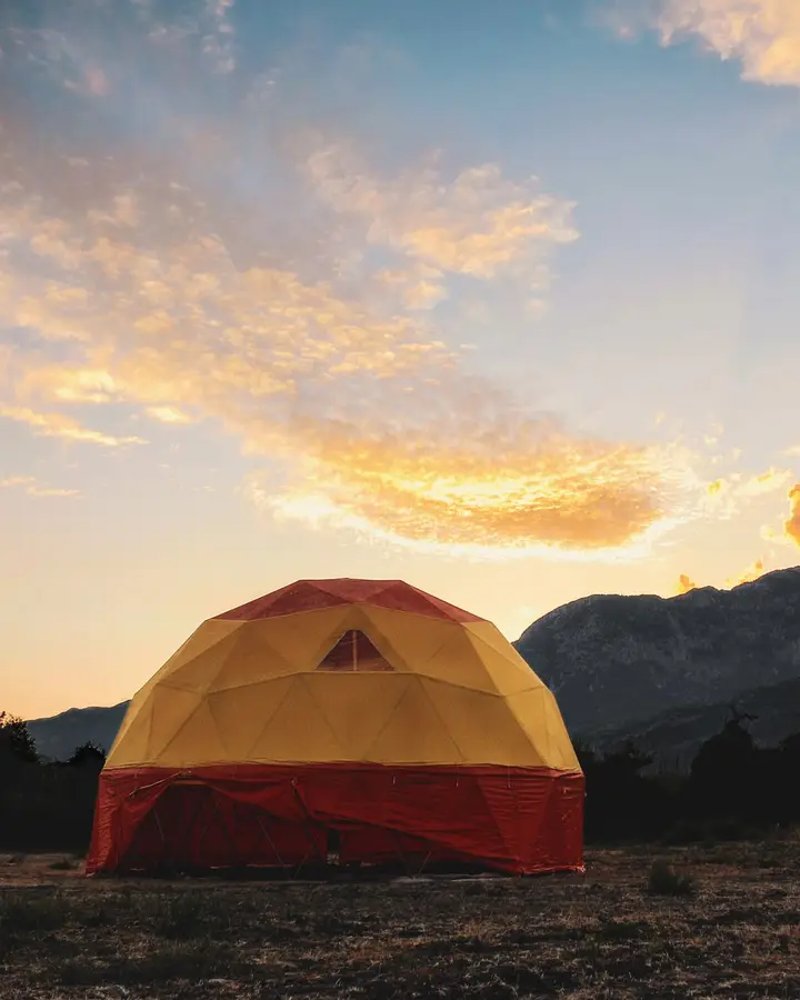 Dome camp at Ulley