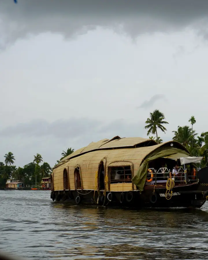 Two-bedroom overnight cruise