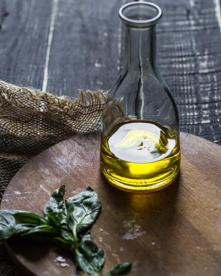 Curry leaf and coconut oil