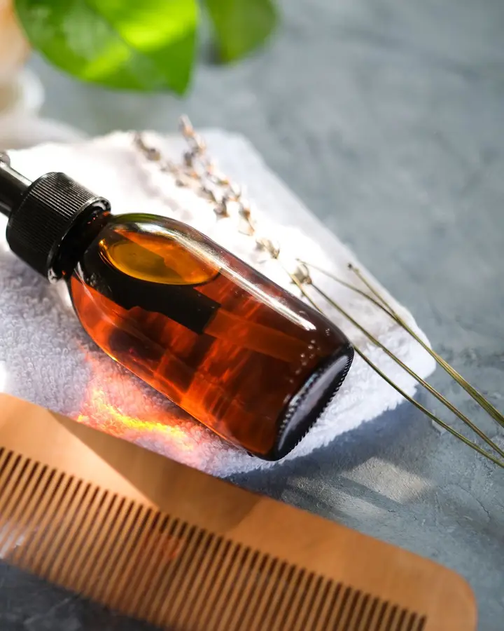 Neem wood comb
