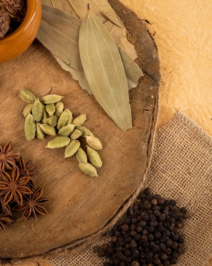 Whole garam masala