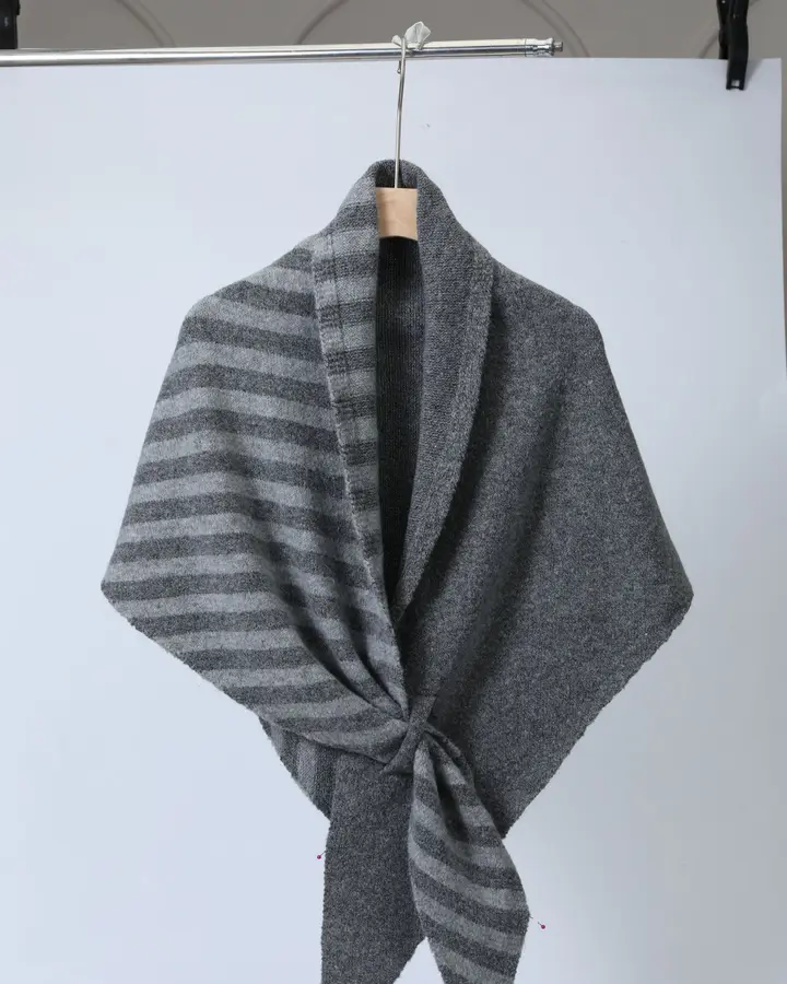 Reversible pashmina, charcoal