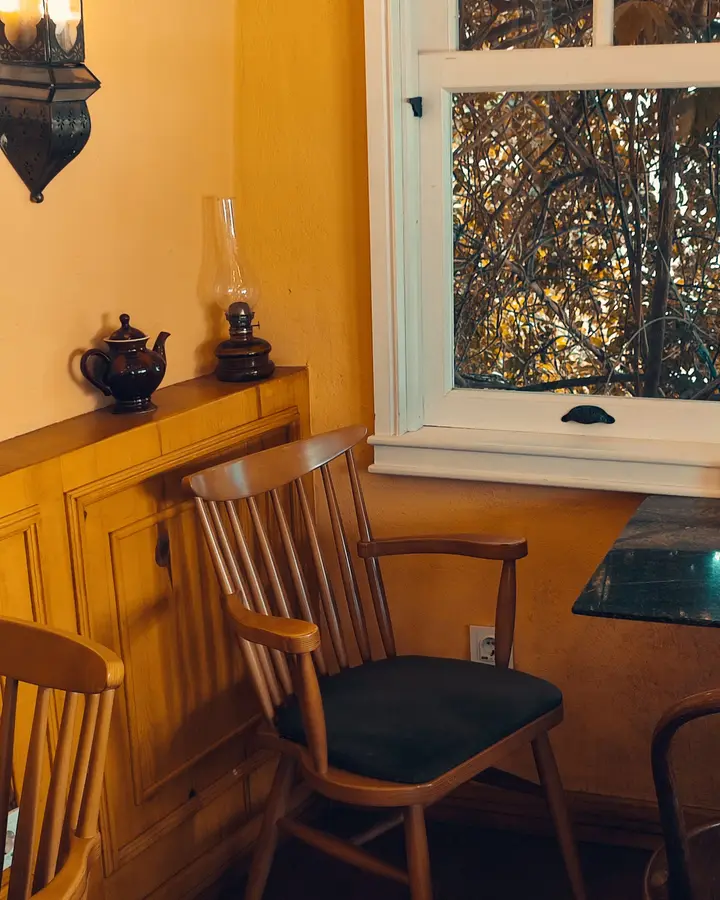 Spindle-back dining chair
