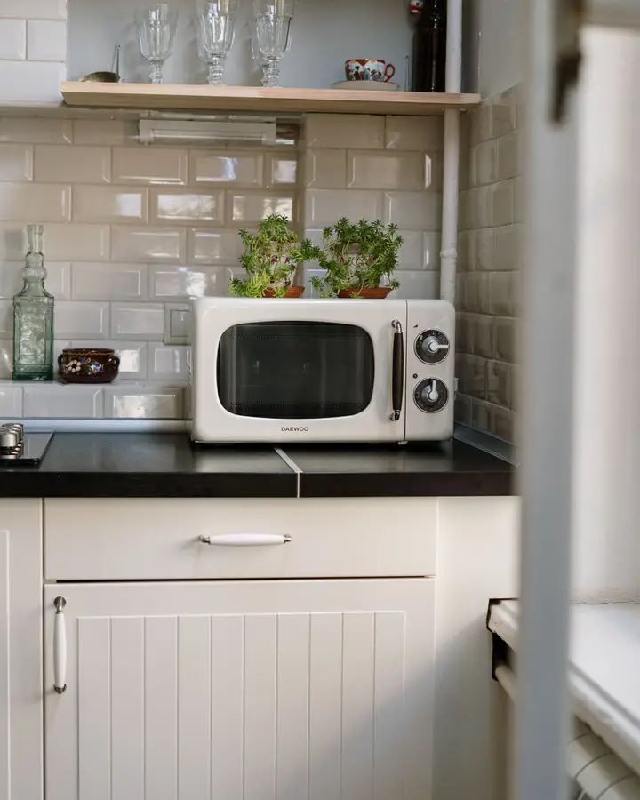 Solo microwave, 20 L